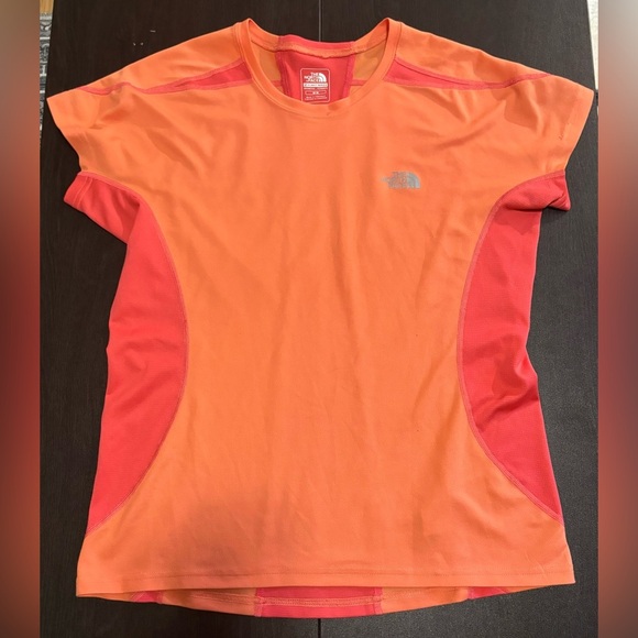 The North Face “the flight series” lightweight breathable Tee SZ  Medium - Picture 1 of 6